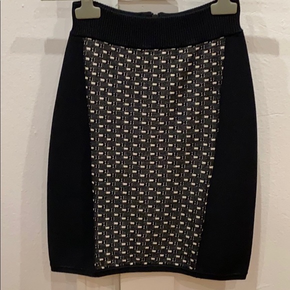 Rag & Bone - Fitted Pencil Skirt - Picture 1 of 4